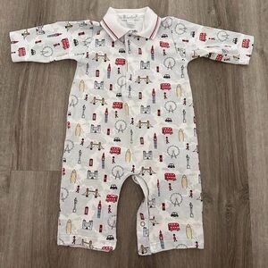 Kissy Kissy 3-6 month onesie London themed